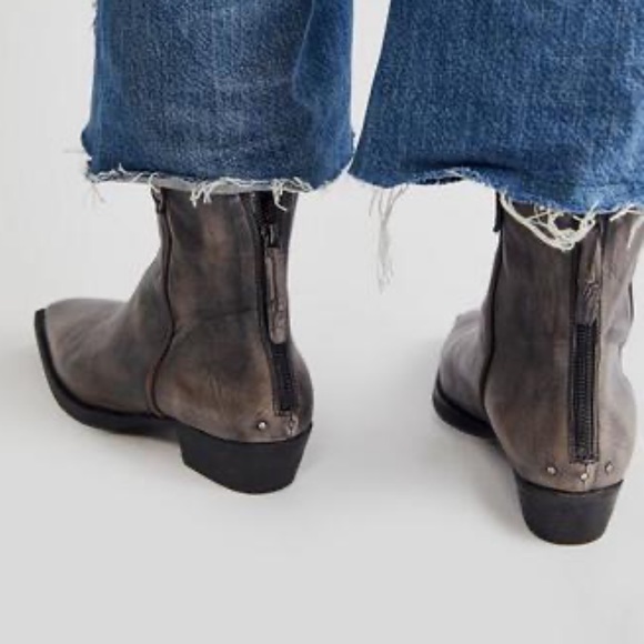 New We The Free Free People Wade Distressed 8 Gray Washed Leather Western Ankle - Picture 4 of 4